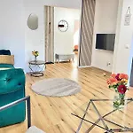 Skyview - Self Check In - Near Centre Apartmán
