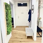 Apartment Skyview - Self Check In - Near Centre