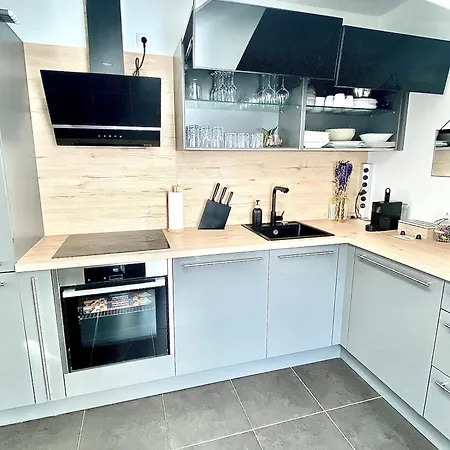 Διαμέρισμα Skyview - Self Check In - Near Centre