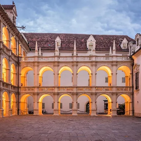 Апартаменты Skyview - Self Check In - Near Centre *