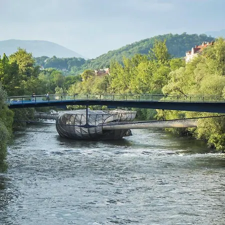 Διαμέρισμα Skyview - Self Check In - Near Centre Γκρατς