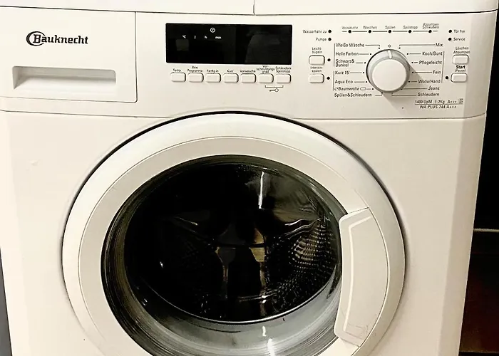 Skyview - Self Check In - Near Centre Apartment