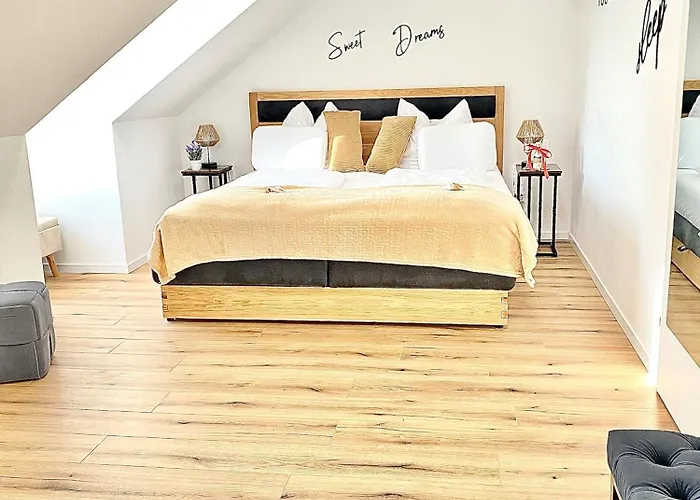 Skyview - Self Check In - Near Centre Apartment *